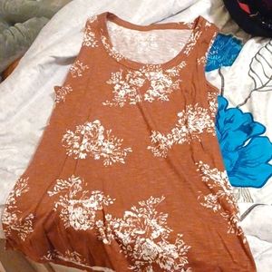 24/7 sleeveless tee by maurices (mauve colored)